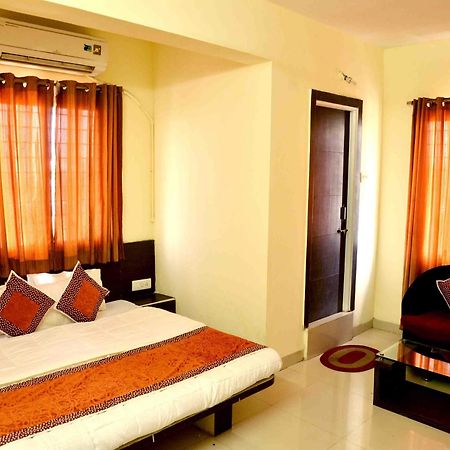 Hotel Vijay Nagar Индаур Экстерьер фото