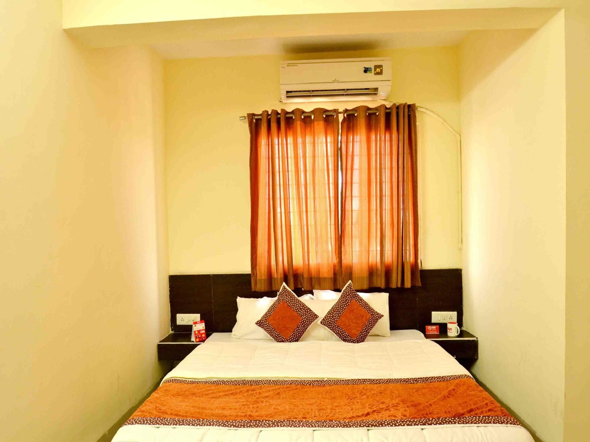 Hotel Vijay Nagar Индаур Экстерьер фото