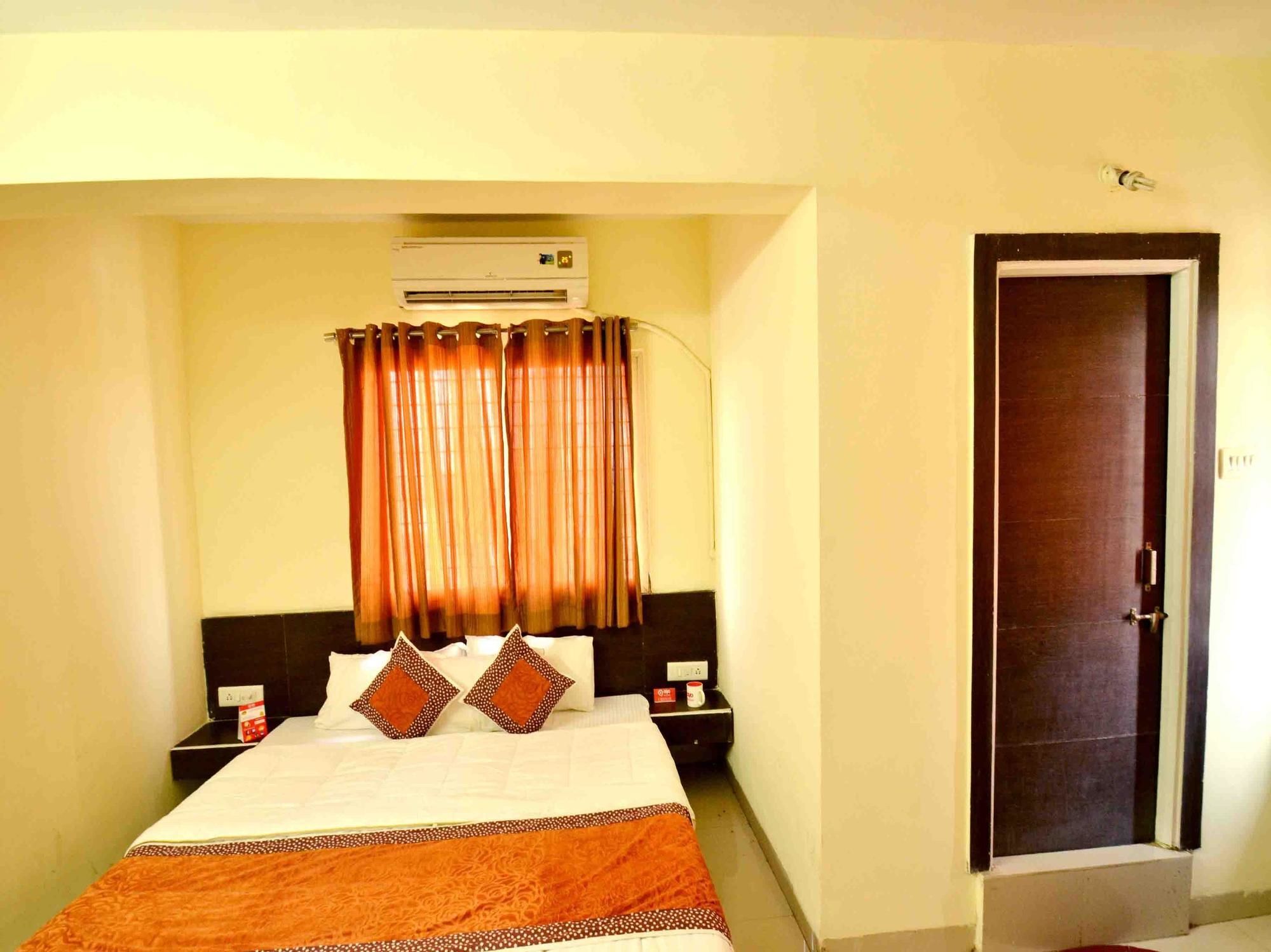 Hotel Vijay Nagar Индаур Экстерьер фото