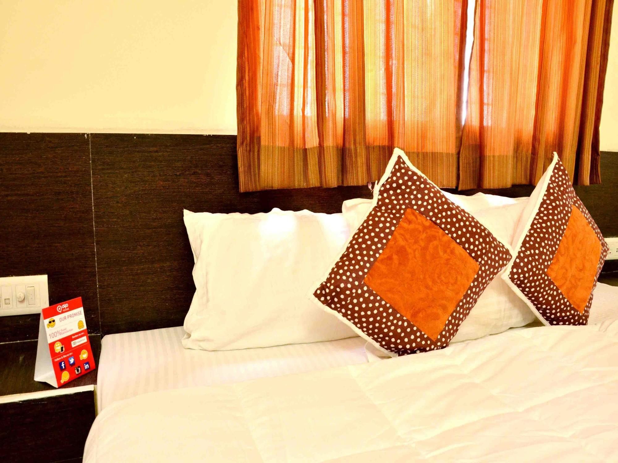 Hotel Vijay Nagar Индаур Экстерьер фото