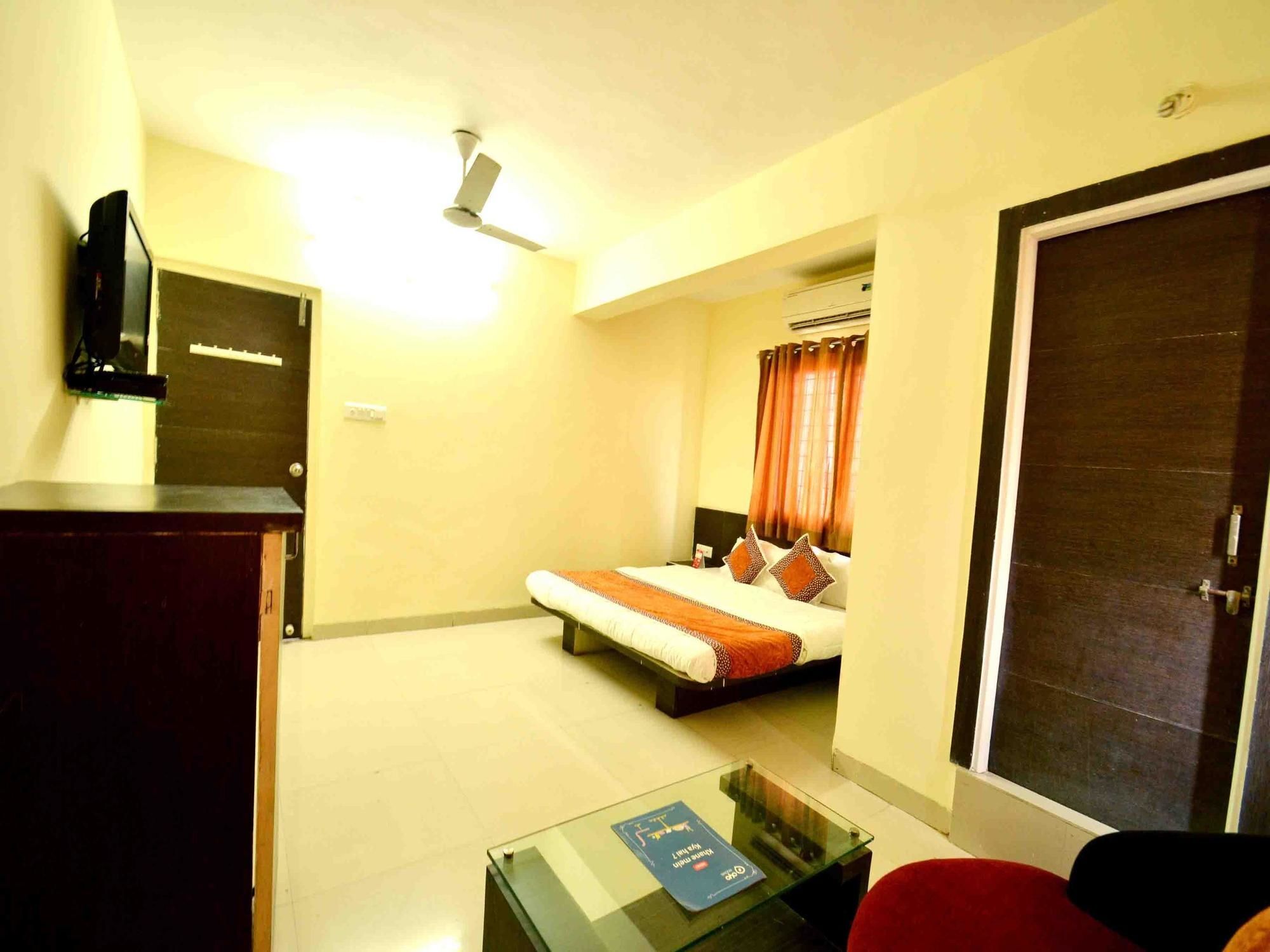 Hotel Vijay Nagar Индаур Экстерьер фото